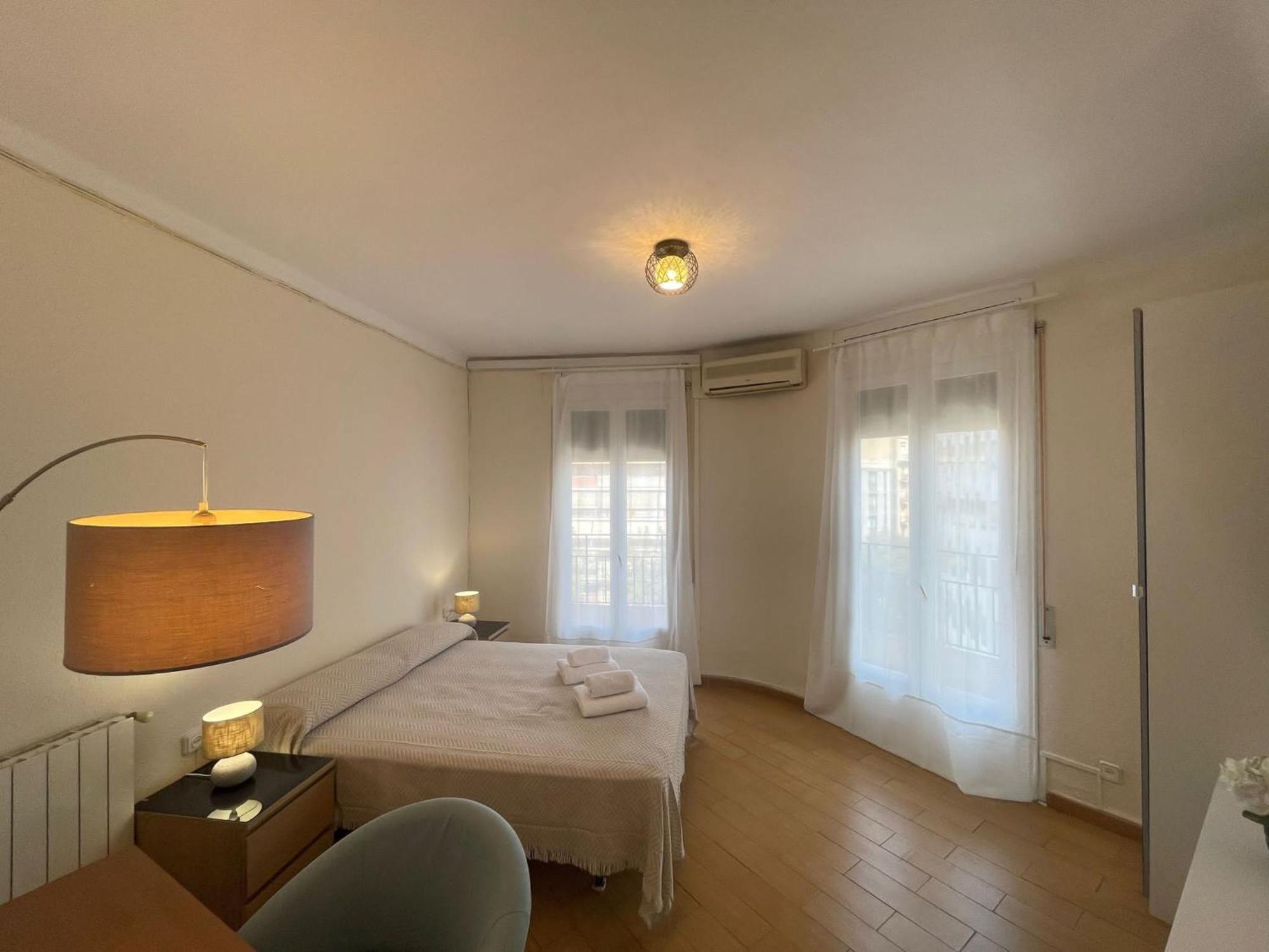 Rooms Nueva Valencia Βαρκελώνη Εξωτερικό φωτογραφία