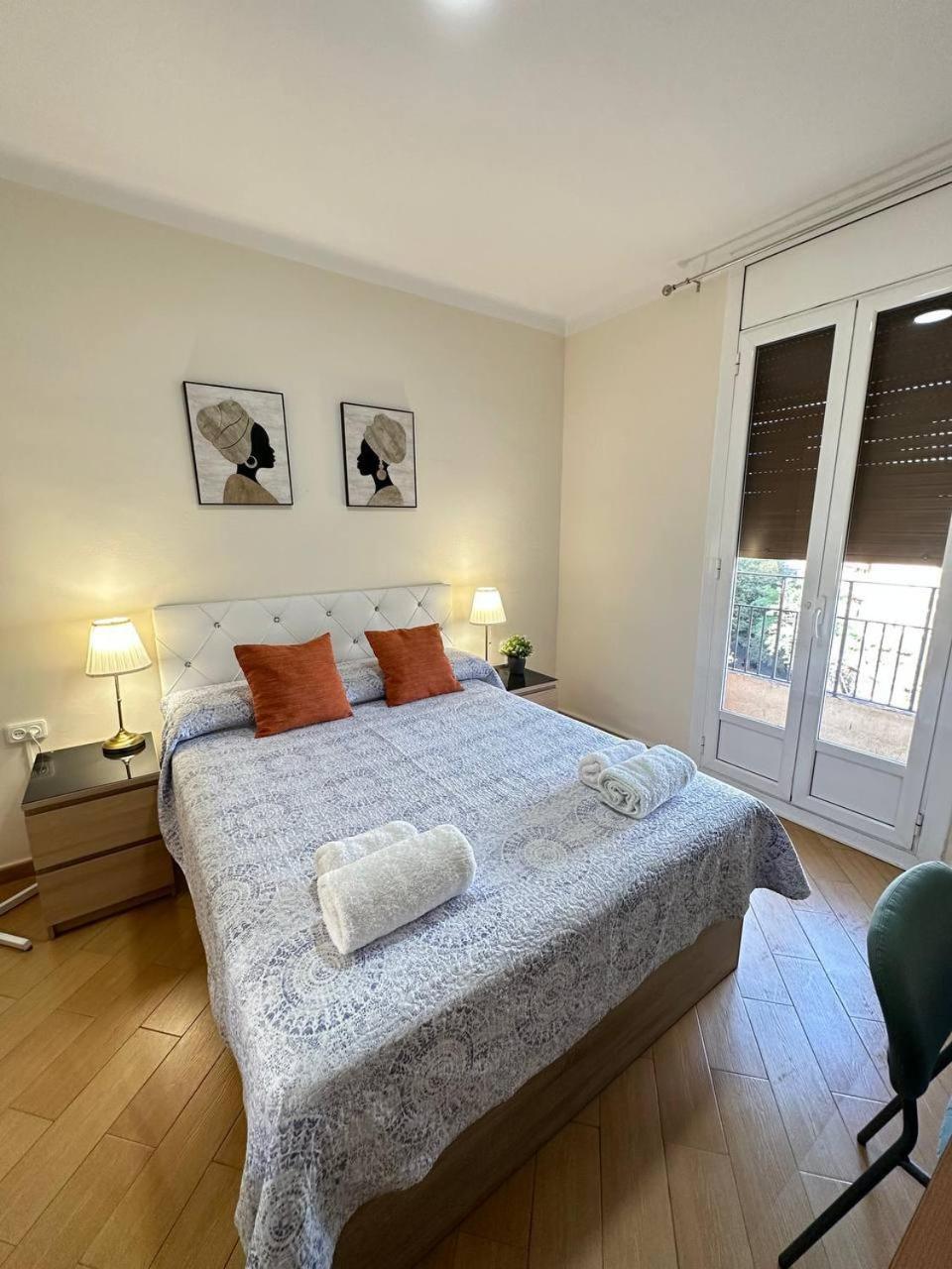 Rooms Nueva Valencia Βαρκελώνη Εξωτερικό φωτογραφία