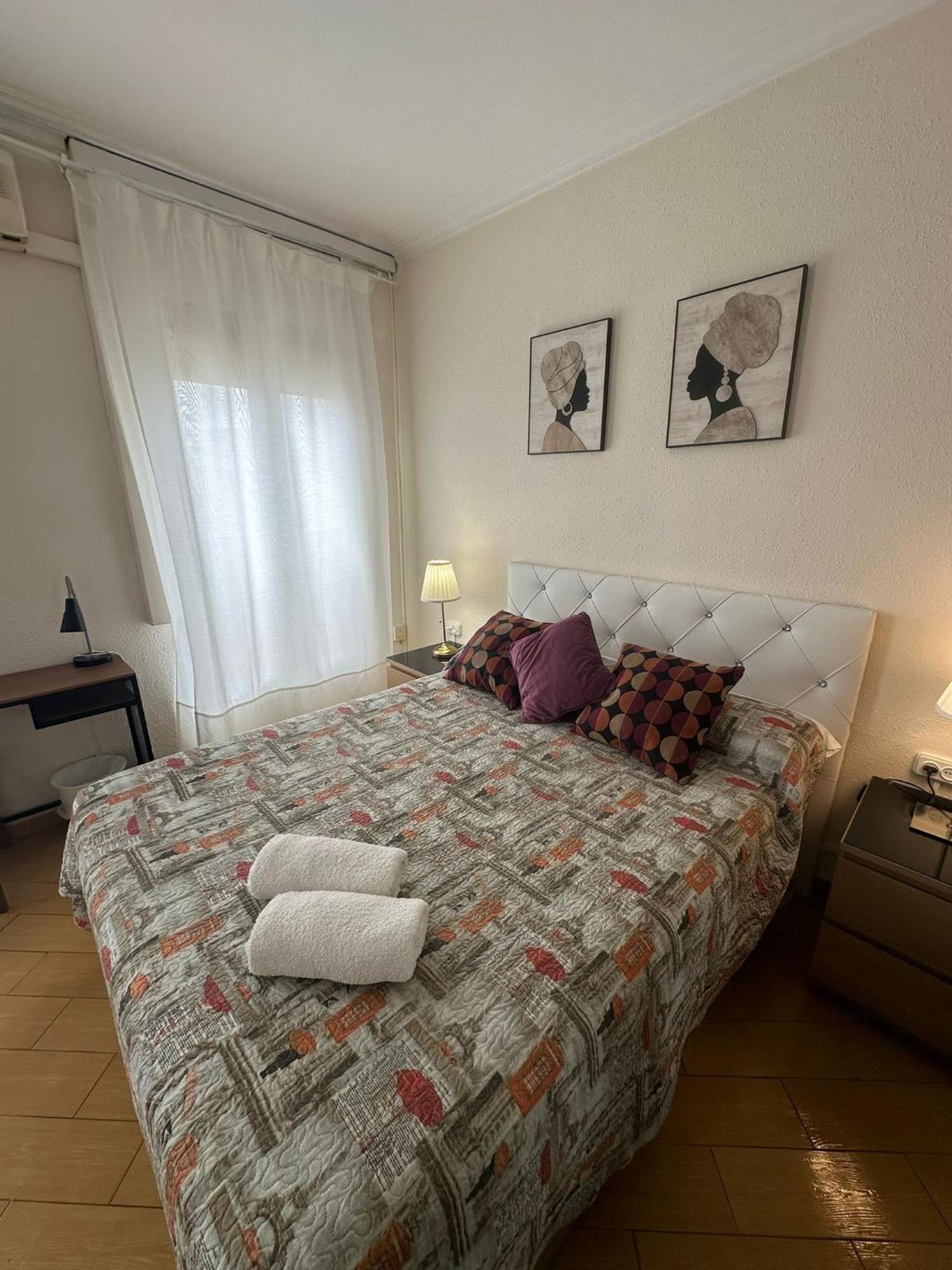 Rooms Nueva Valencia Βαρκελώνη Εξωτερικό φωτογραφία