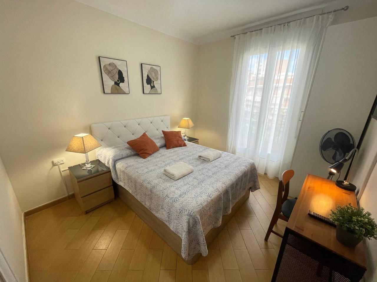 Rooms Nueva Valencia Βαρκελώνη Εξωτερικό φωτογραφία